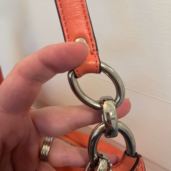 Beautiful pink Coach handbag - Picture 5 of 8